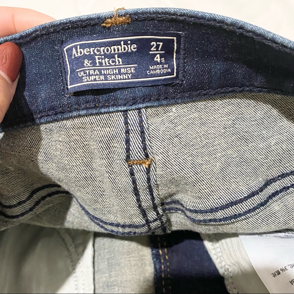 Abercrombie & Fitch. Ultra High Rise jeggings - Picture 4 of 4